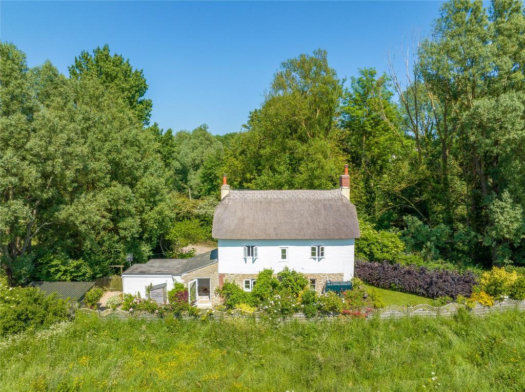 Bridport, Dorset 2 bed detached house for sale £395,000