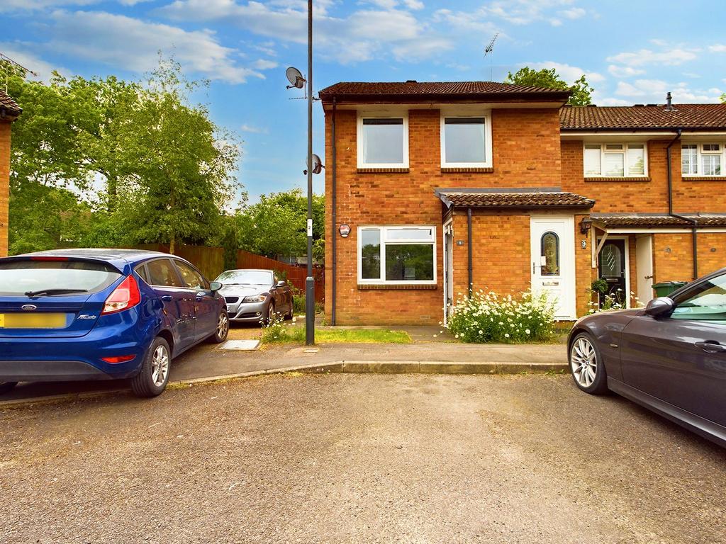 Ifield, Crawley RH11 1 bed for sale £230,000