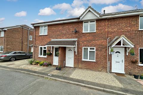 2 bedroom terraced house for sale - Dover Court, Caister-On-Sea