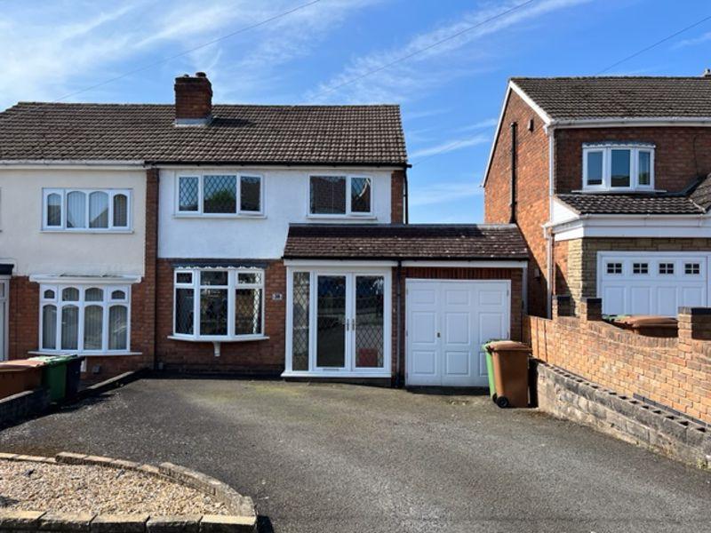 Aviemore Crescent, Great Barr, Birmingham B43 7PY 3 bed semidetached