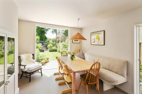 129 Capel Road, London, E7 0JT