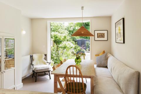129 Capel Road, London, E7 0JT