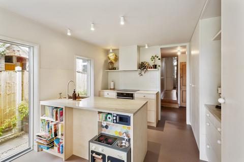 129 Capel Road, London, E7 0JT