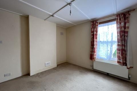 42 The Drive, Thornton Heath, CR7 8LA