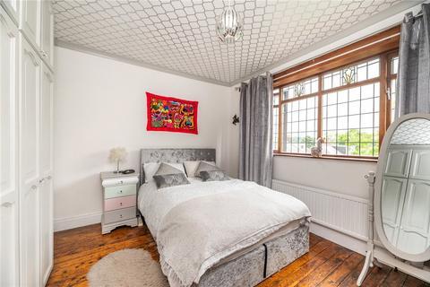 22 Ashfield Drive, Bradford, BD9 4EN