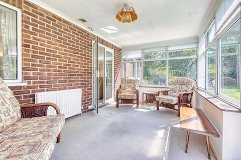 7 Barnmead, Chobham, Woking, GU24 8PB