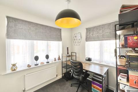 4 bedroom detached house for sale - Teal Way, Wistaston, Crewe, Cheshire