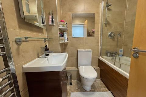 16 Vicarage Close, Northolt, UB5 5AD