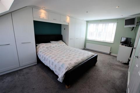 6 Durham Road, Dagenham, RM10 8AN