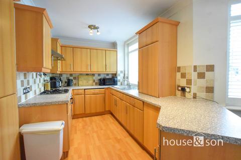 2 bedroom apartment for sale, Roysdean Manor, Derby Road, East Cliff, Bournemouth, BH1