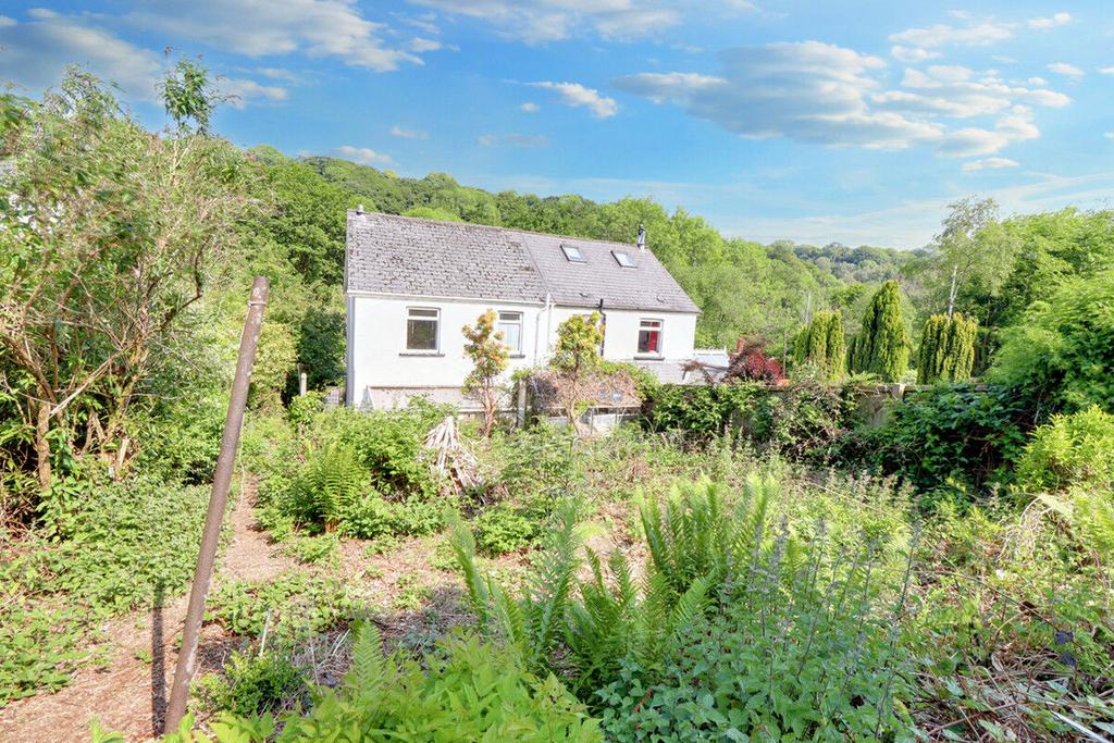 Cwmavon, Pontypool 2 bed cottage for sale £190,000