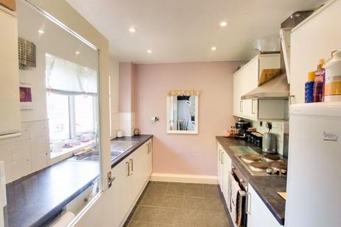 28 Wyvern Walk, Westbury, BA13 3XT