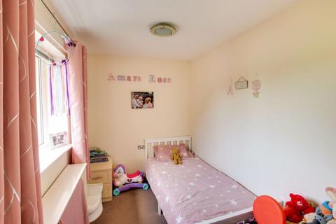 28 Wyvern Walk, Westbury, BA13 3XT