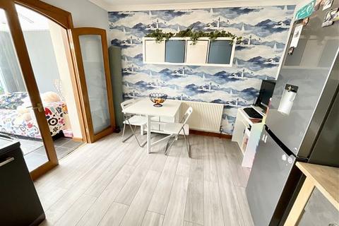 24 Newman Drive, Sheffield, S9 1LZ