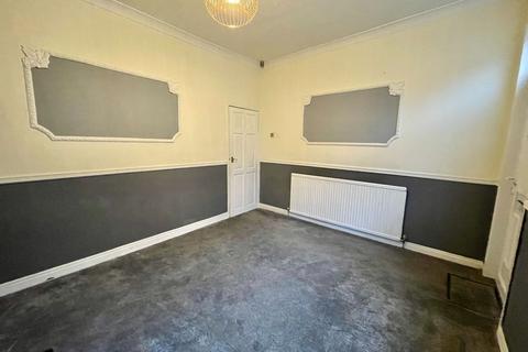 undefined, Castleford WF10