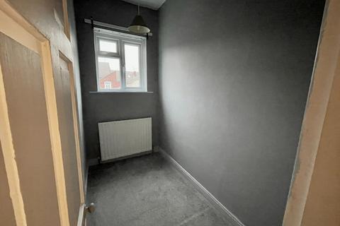 undefined, Castleford WF10