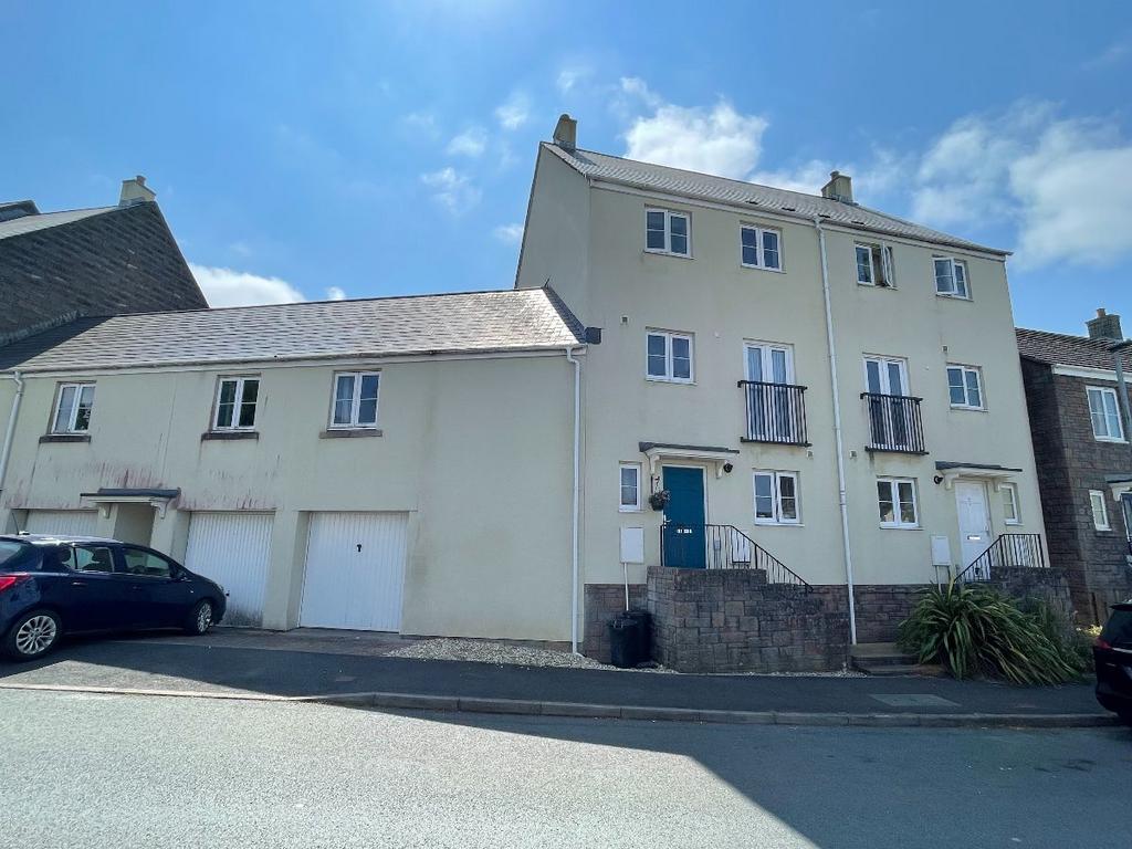 Okehampton 5 bed terraced house for sale £289,500