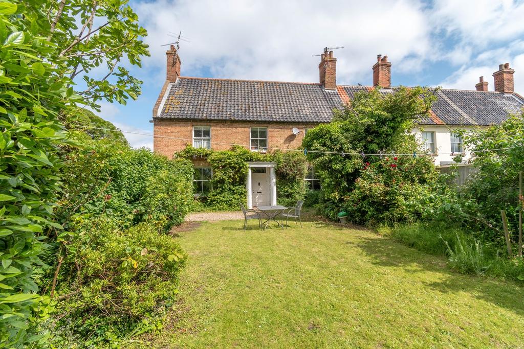 The Buttlands, WellsnexttheSea, NR23 3 bed character property £750,000