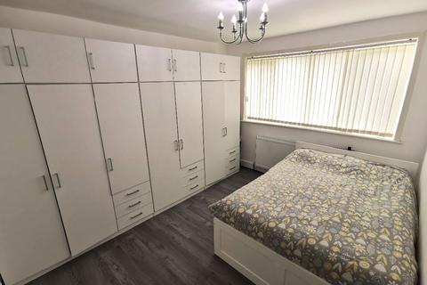 4 bedroom semi-detached house for sale, Cornford Avenue, Gorton, Manchester, M18