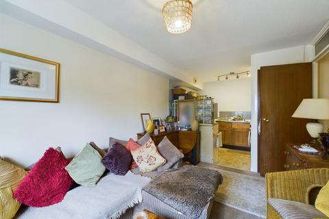 1 bedroom flat for sale - Millstream Close, HITCHIN, SG4