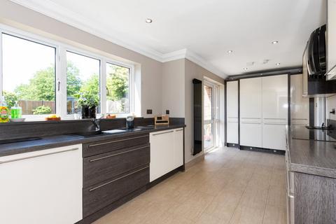 4 Marrabon Close, Sidcup, DA15 9EF