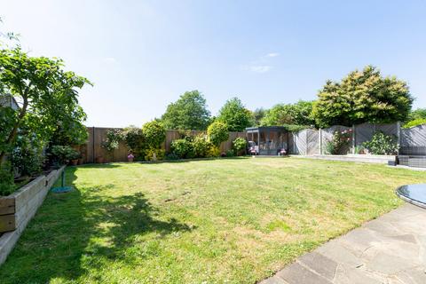 4 Marrabon Close, Sidcup, DA15 9EF