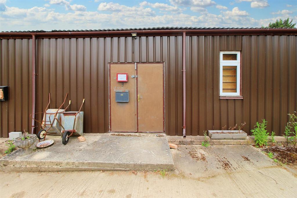 Unit 5, Lisbon Park, Willersey Road, Badsey, Evesham Property to rent