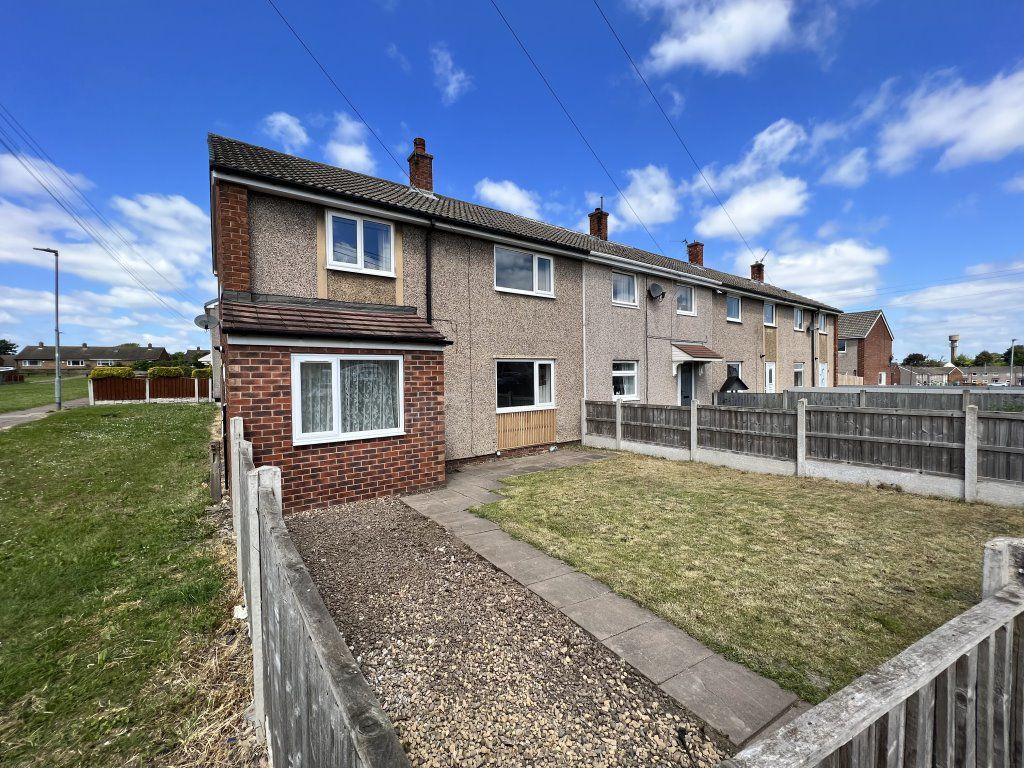 Sycamore Avenue, Knottingley, WF11 3 bed semidetached house £750 pcm (£173 pw)