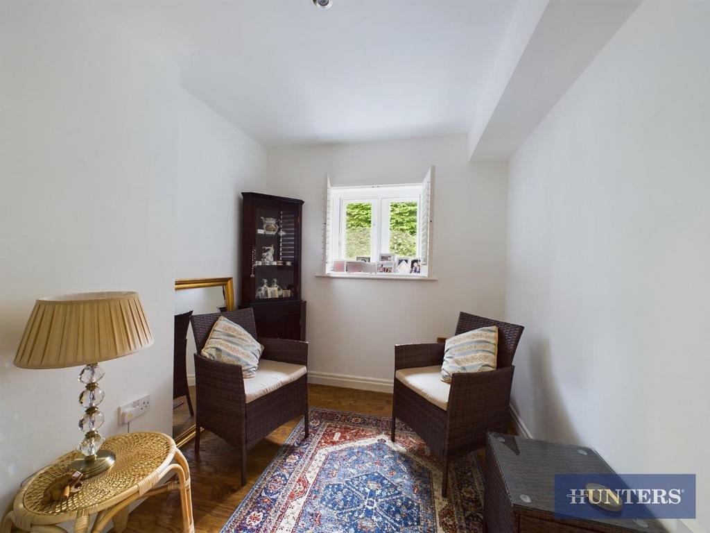 CAM01994 G0-PR0062-STILL003.jpg