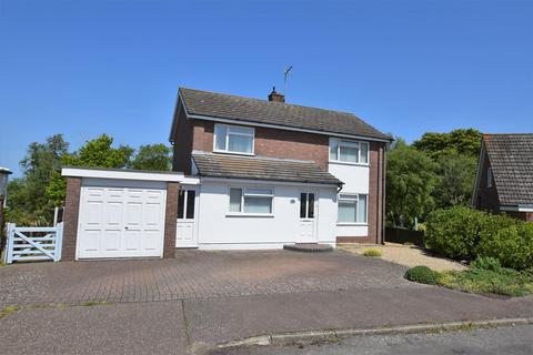 24 Compit Hills, Cromer, NR27 9LJ