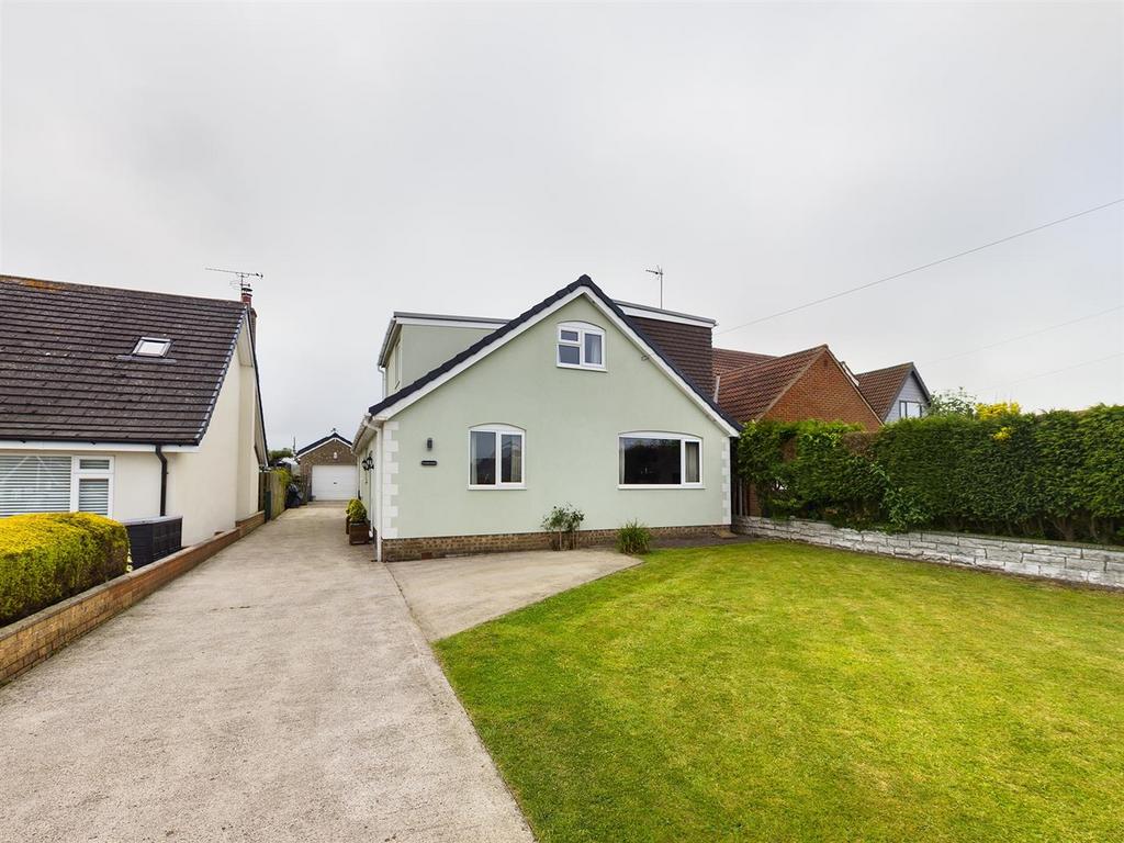 Bempton Lane, Flamborough 4 bed detached bungalow for sale £439,950