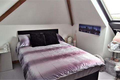 9 Glenview, Tywardreath, Par, PL24 2PR