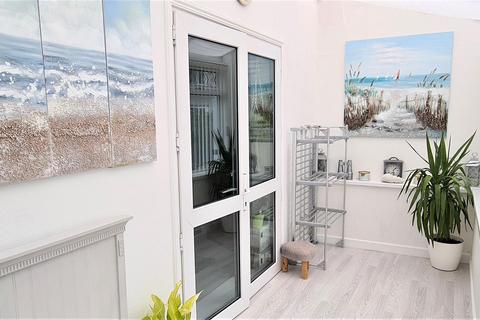 9 Glenview, Tywardreath, Par, PL24 2PR