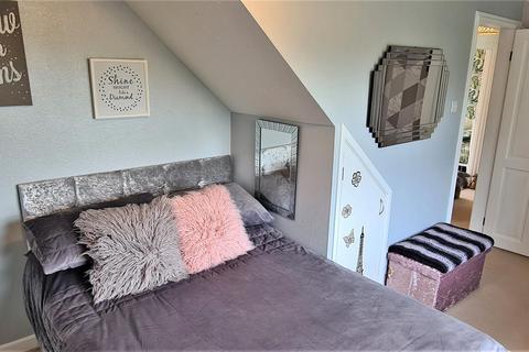 9 Glenview, Tywardreath, Par, PL24 2PR