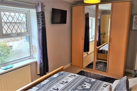 9 Glenview, Tywardreath, Par, PL24 2PR