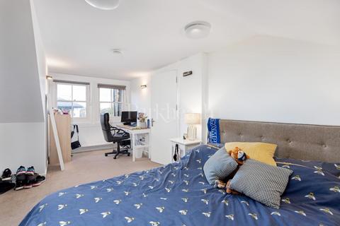 1 bedroom flat for sale, Colllege Crescent, Belsize Park NW3