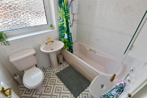 39 Buckhold Drive, Coventry, CV5 9LT