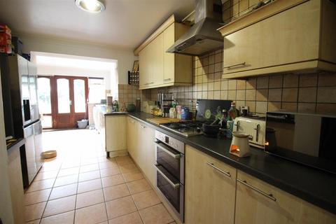 126 Chapel Fields, Harlow, CM17 9EP