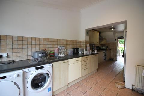 126 Chapel Fields, Harlow, CM17 9EP