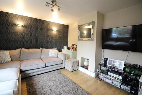126 Chapel Fields, Harlow, CM17 9EP