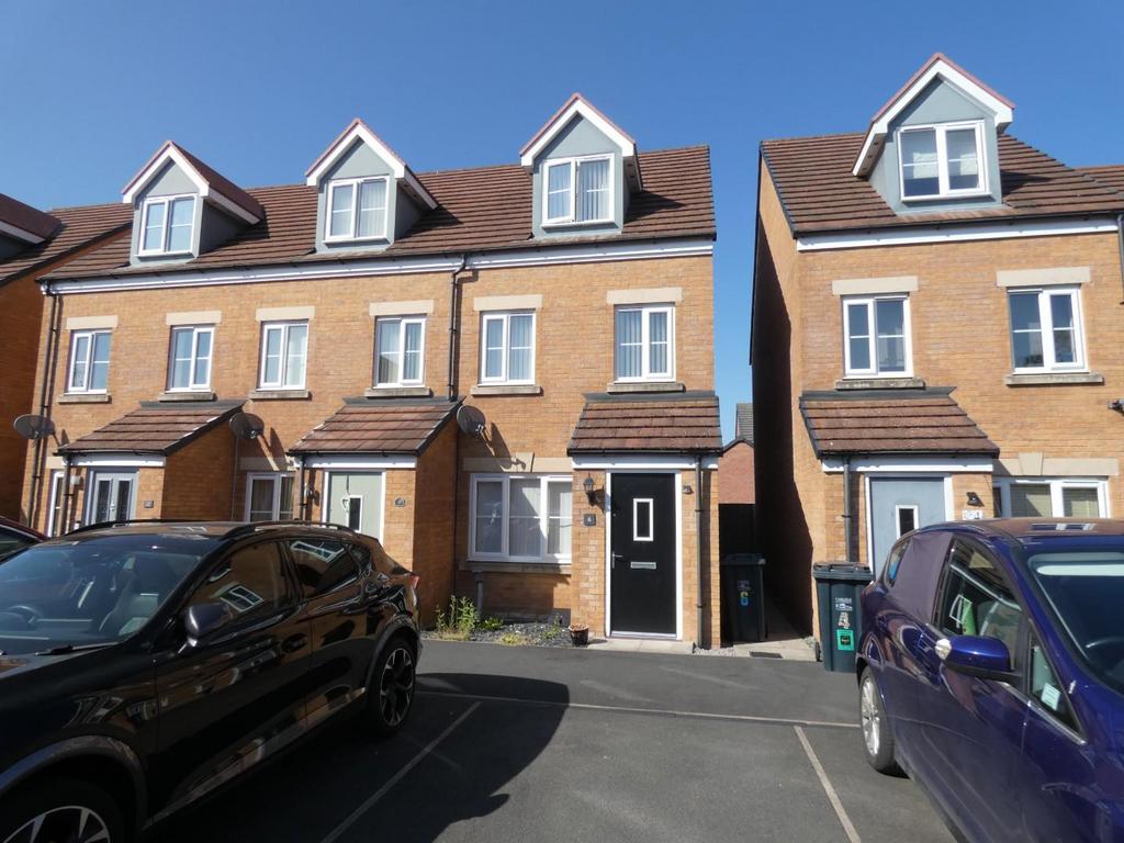 Brackenleigh Close, Carlisle, CA2 6RE 3 bed townhouse for sale £120,400
