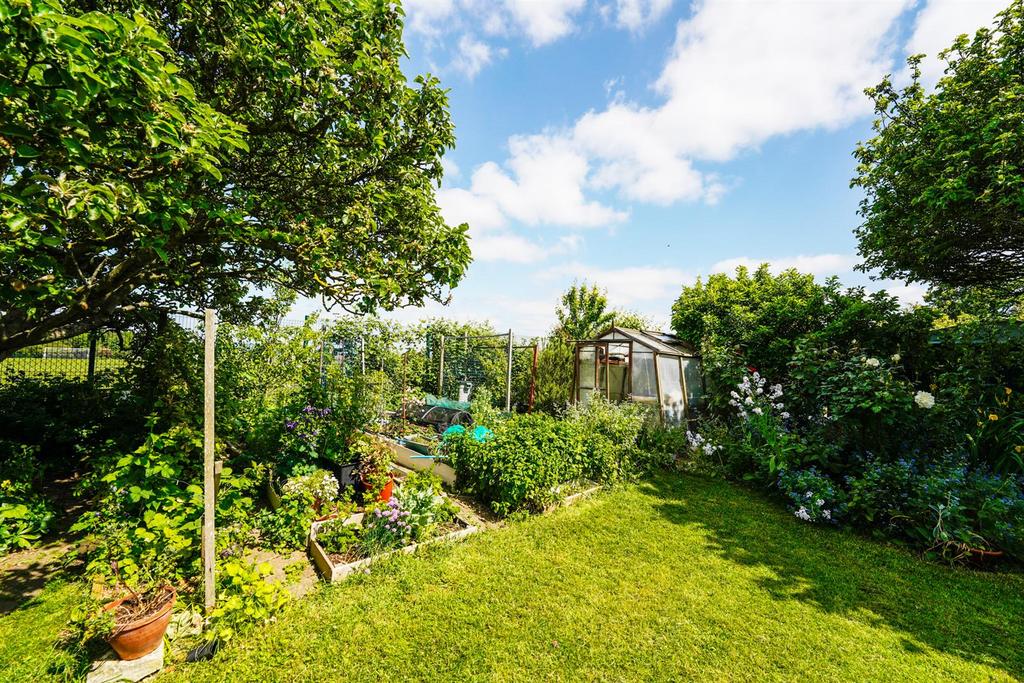Cavendish Avenue, Churchdown, Gloucester 3 bed detached house for sale