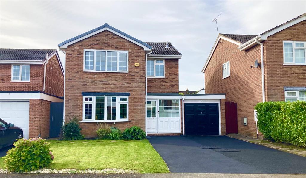 Heythrop Drive, Heswall, Wirral 4 bed detached house for sale £425,000