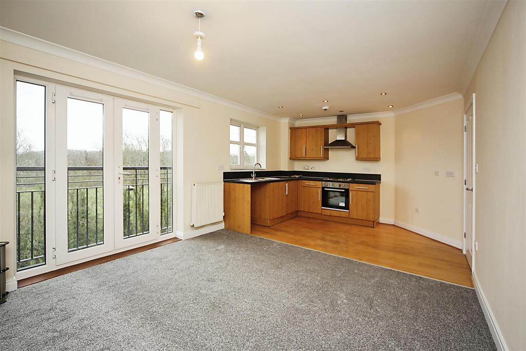 Alder Carr Close, Greenlands, Redditch 2 bed apartment for sale £130,000