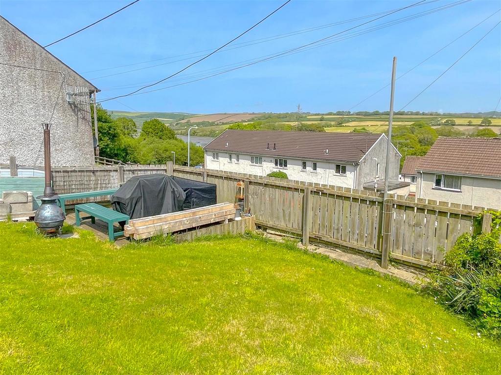 Feidr Fawr, St. Dogmaels, Cardigan 3 bed detached house for sale £309,950