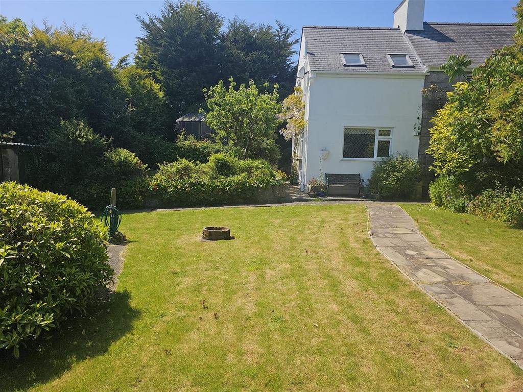 Marianglas 3 bed house for sale £495,000