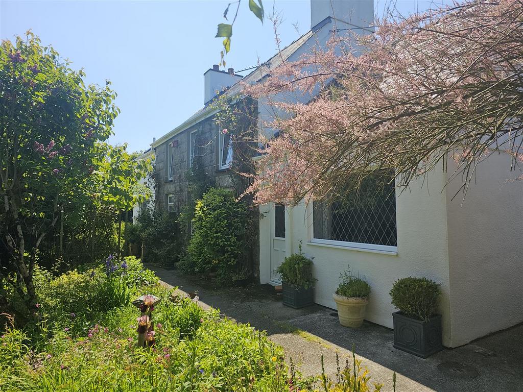 Marianglas 3 bed house for sale £495,000