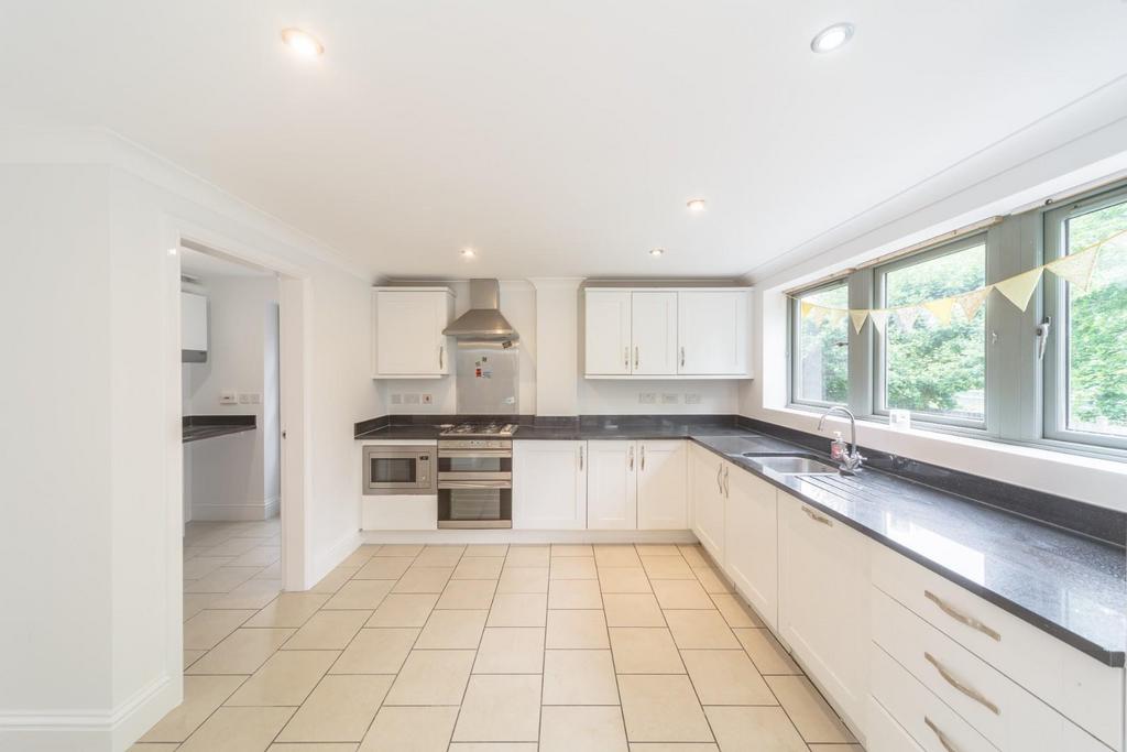Kitchen/Utility