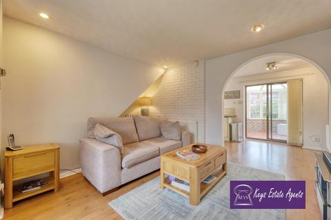 13 Batten Close, Stoke-on-trent, ST3 7QS
