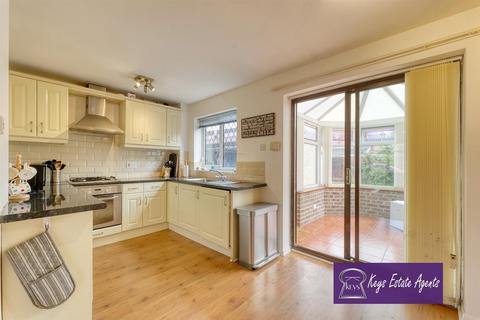 13 Batten Close, Stoke-on-trent, ST3 7QS